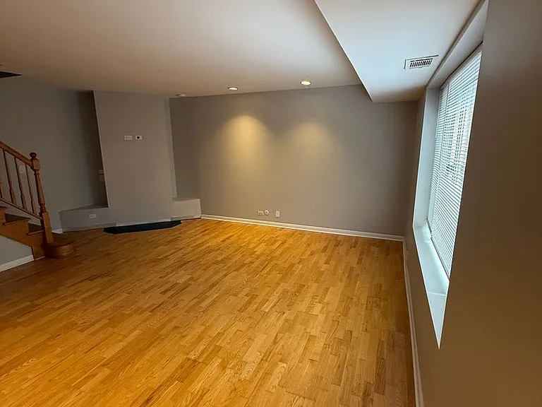 744 W Gordon Terrace — Photo 9