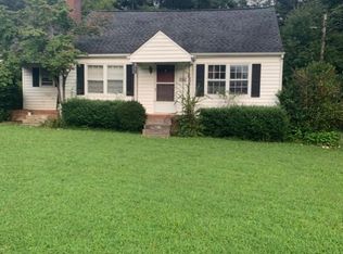 938 N Main St, Louisburg, NC 27549