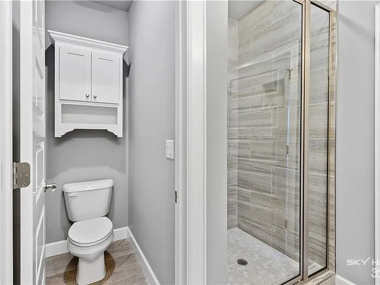 404 NW Retreat Ln — Photo 10