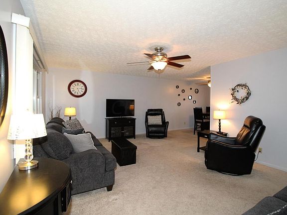 3rd image of 5106 Bigelow Dr
