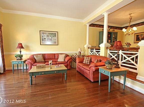 2nd image of 3931 Barcroft Mews Ct