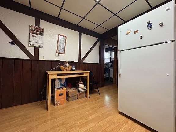 5th image of 4104 W Newport Ave