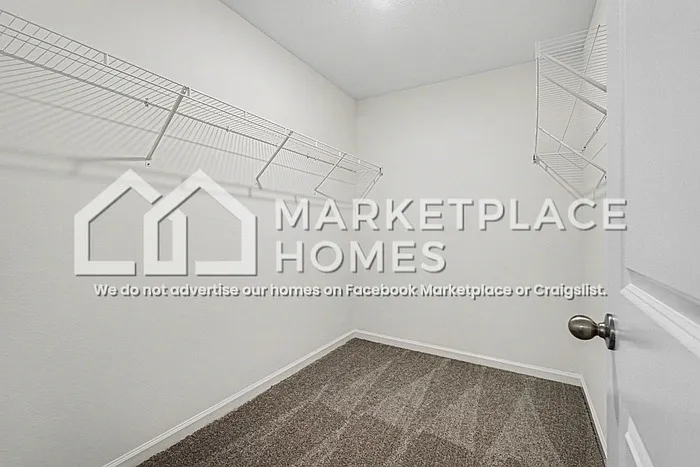 11777 Sylvia St — Photo 16