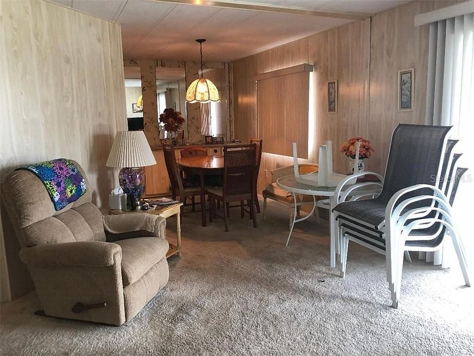 1st image of 352 Longwood Dr