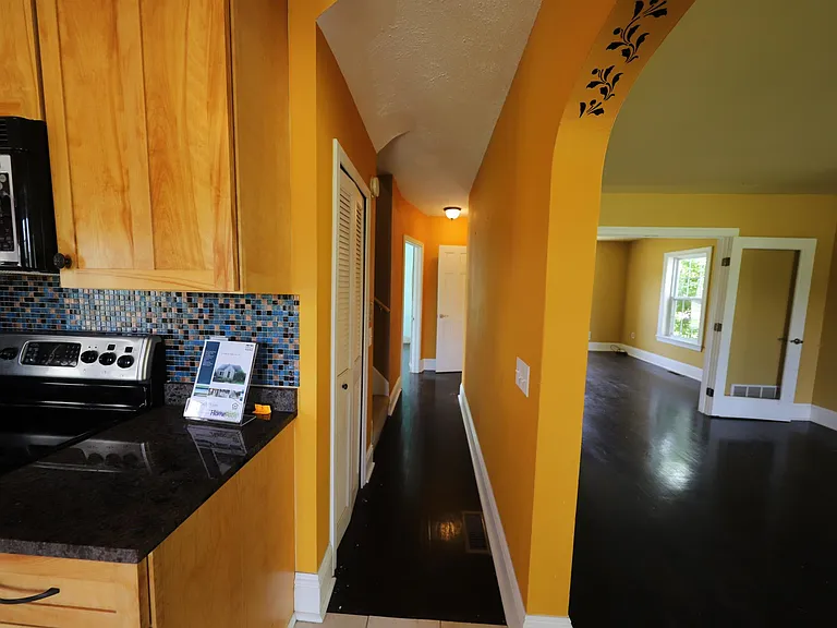 6891 Rings Rd — Photo 14