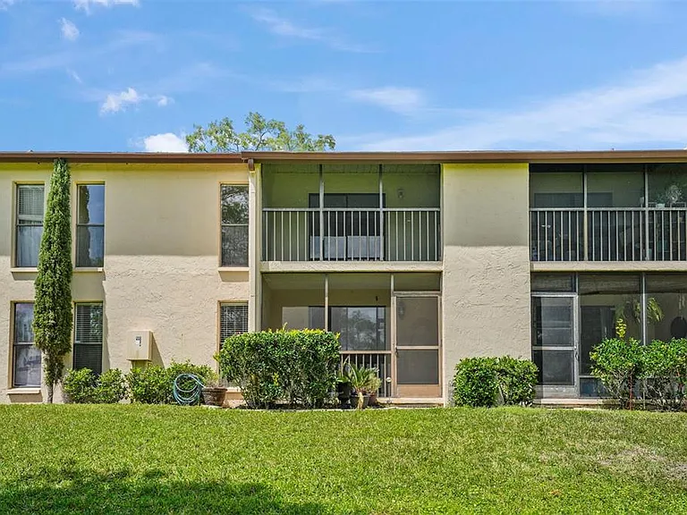 1200 Tarpon Woods Blvd #Q4 — Photo 25
