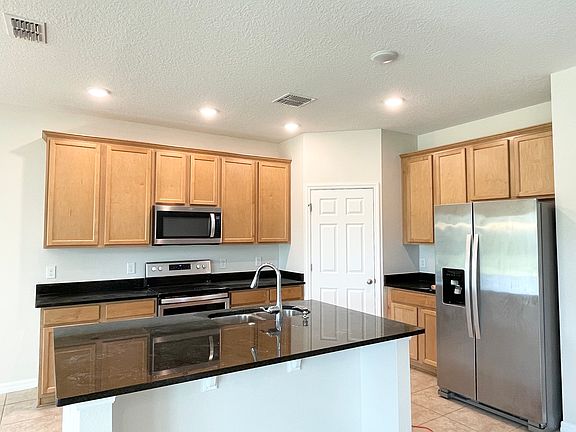 4th image of 2561 Sky Stone Ct