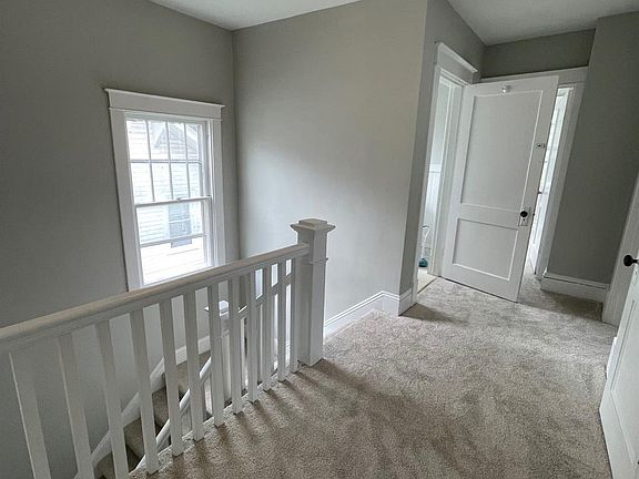 4th image of 3413 Wilson Ave