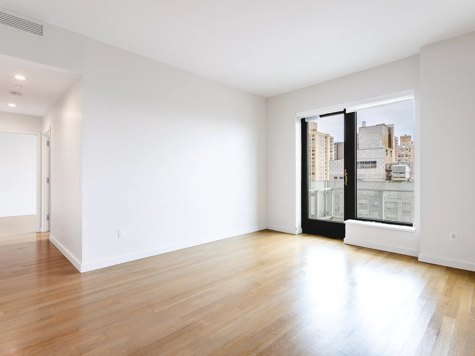 515 East 86th Street — Photo 3