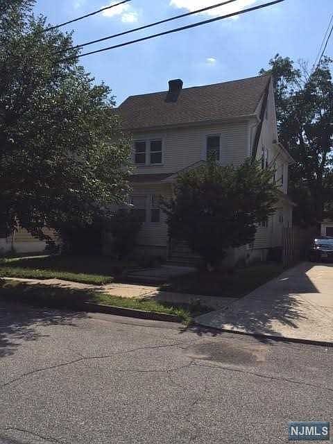 2nd image of 456-458 E 41st St
