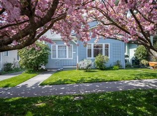 7463 Corliss Ave N, Seattle, WA 98103