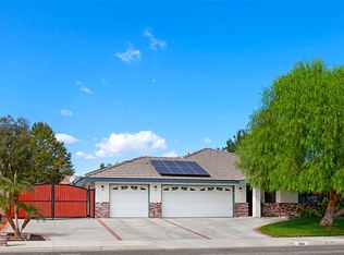 1069 Corwin Pl, Hemet, CA 92544