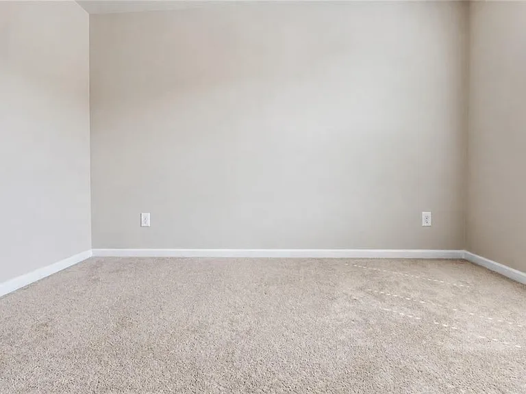 5817 Park Point — Photo 36