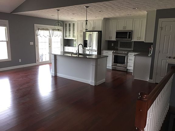 3rd image of 11374 Wyckoff Cir
