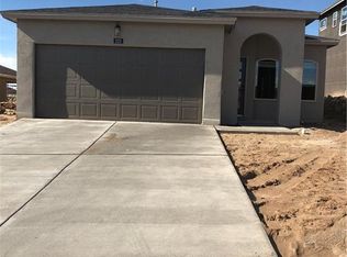 225 S Manzanita Dr, El Paso, TX 79928