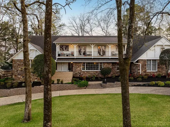 595 Valley Club Cir, Little Rock, AR 72212