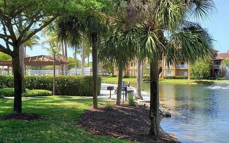 15605 Ocean Walk Cir #106 — Photo 14