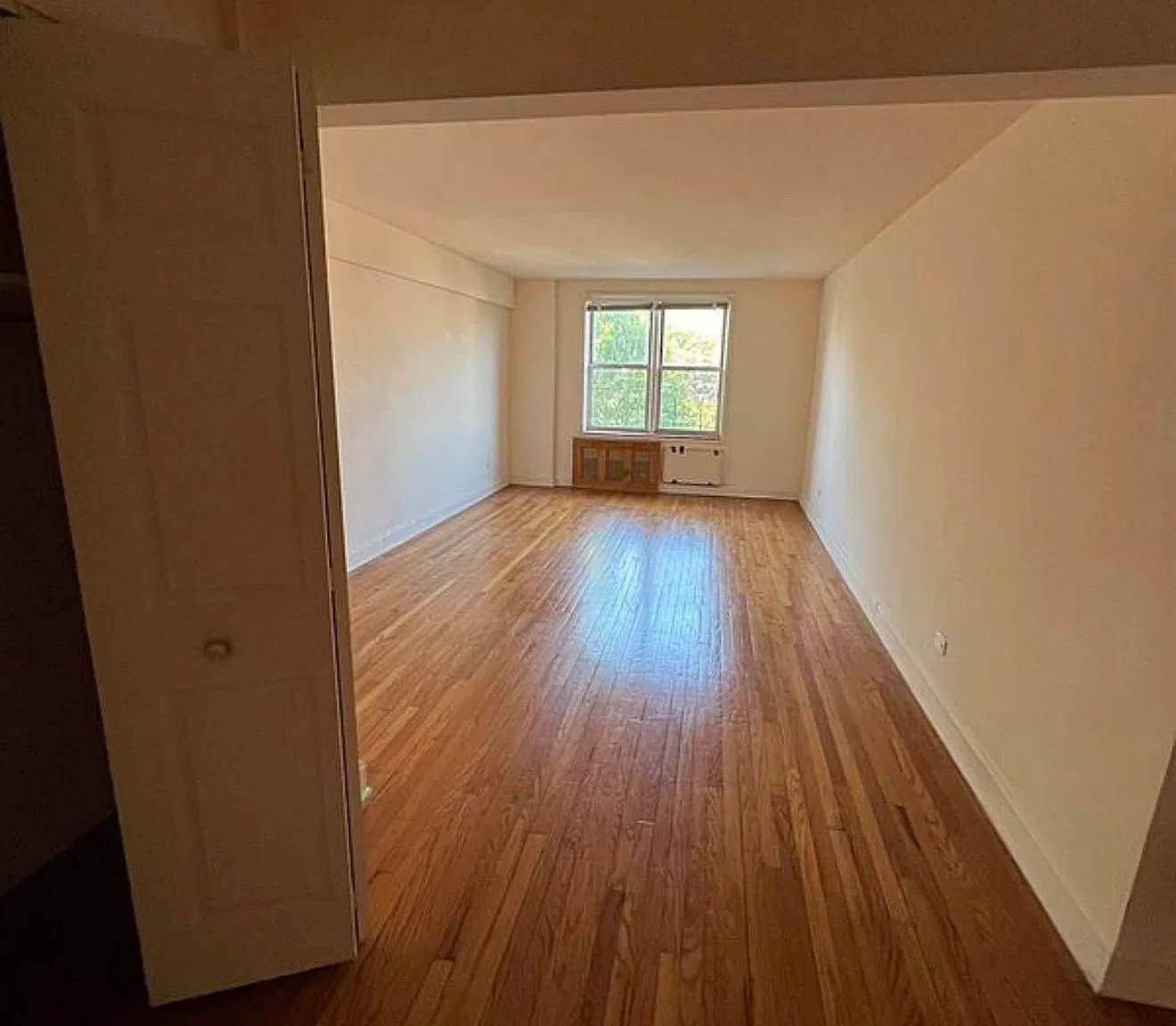 601 East 18th Street — Photo 1