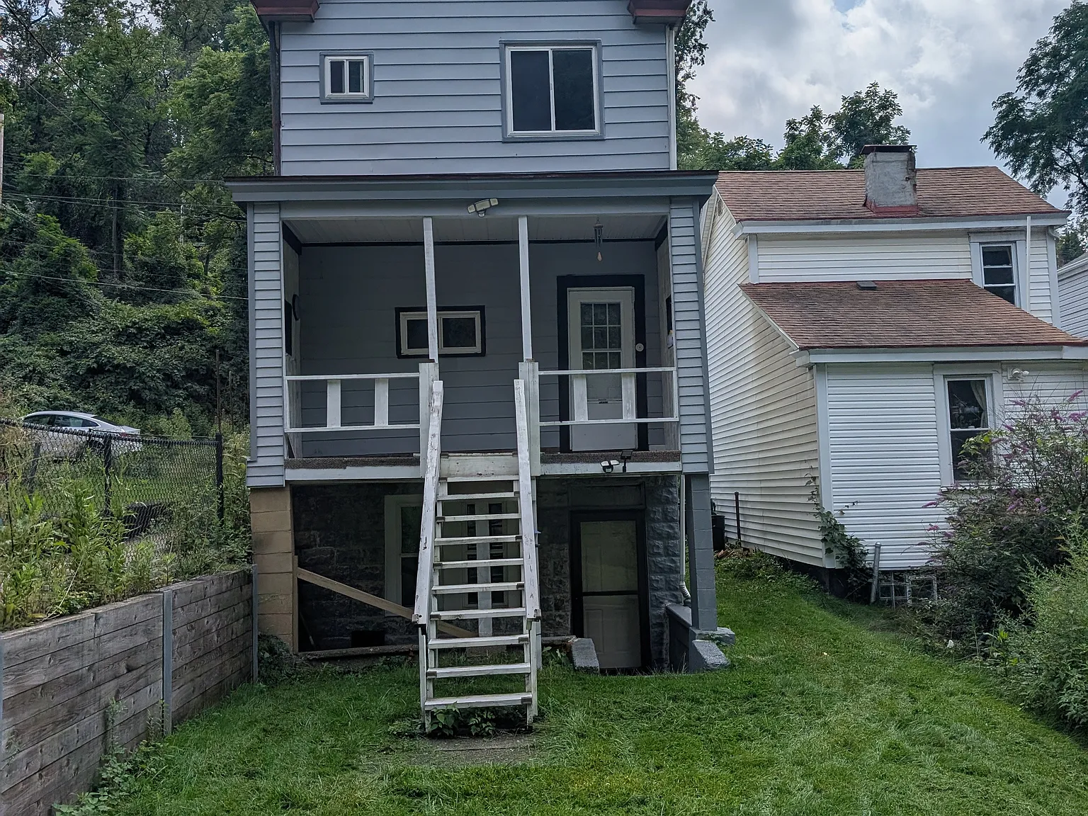 2 bed, 1136 sqft, $1,550 — Photo 2