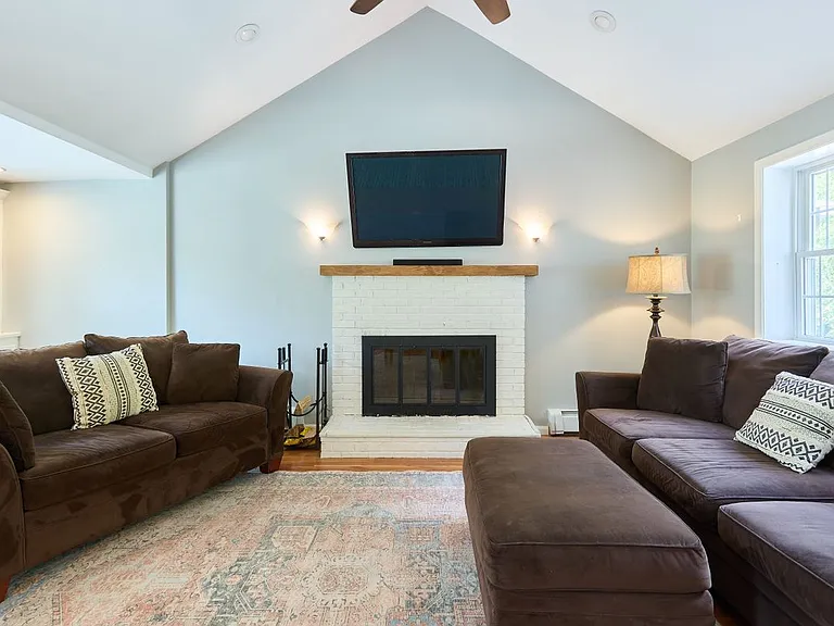 137 Peterson Path — Photo 10