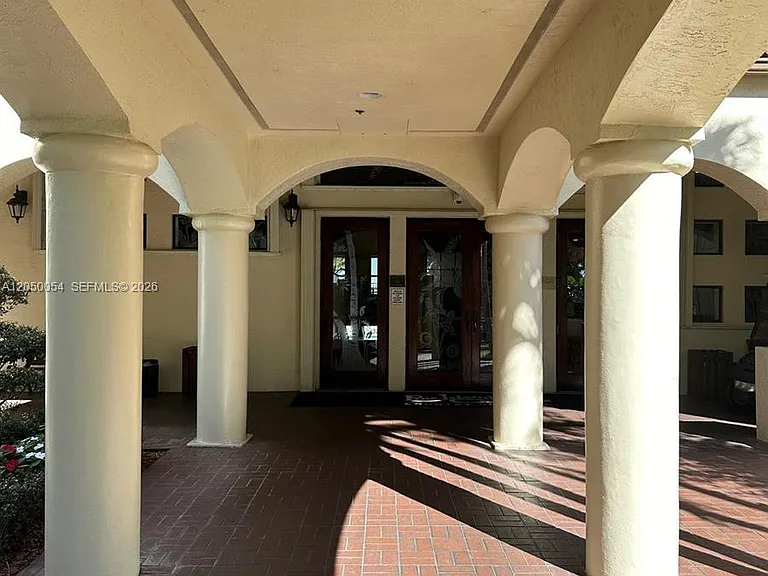 9410 Live Oak Pl #305 — Photo 20
