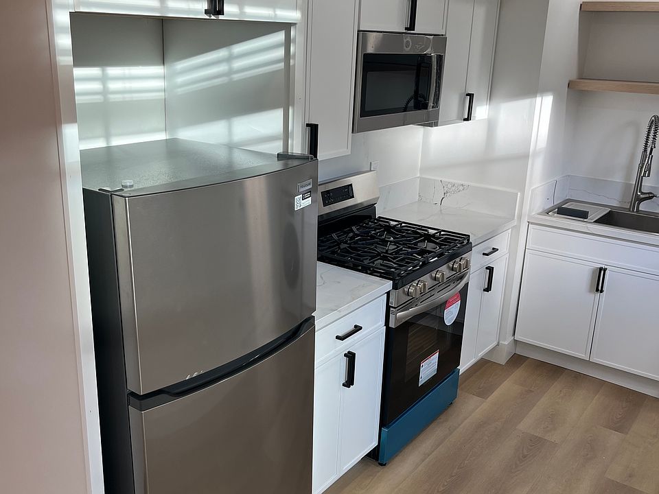 1st image of 2934 Soledad Pl #1