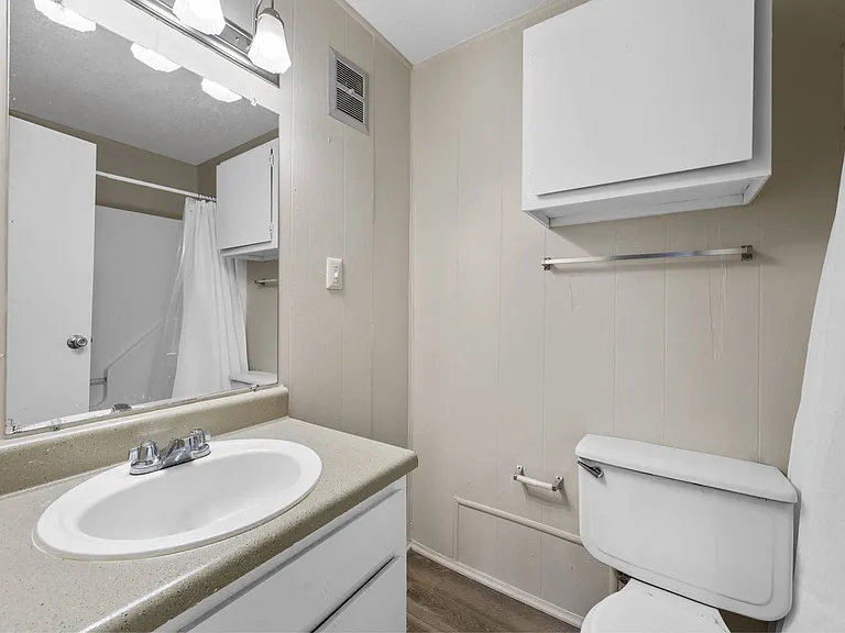 Brookside Apartments — Photo 22