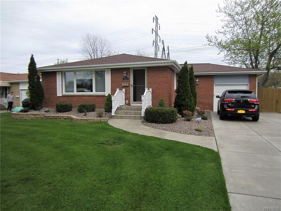 1st image of 285 Siegfried Dr