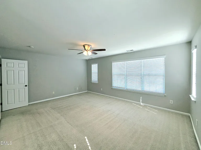 9716 Layla Ave — Photo 6