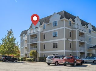 34 Burnham Rd APT 402, Methuen, MA 01844