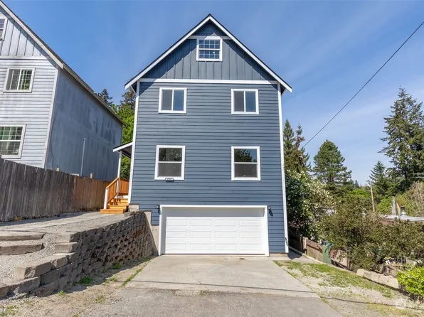 6568 NE Center Street, Suquamish, WA 98392