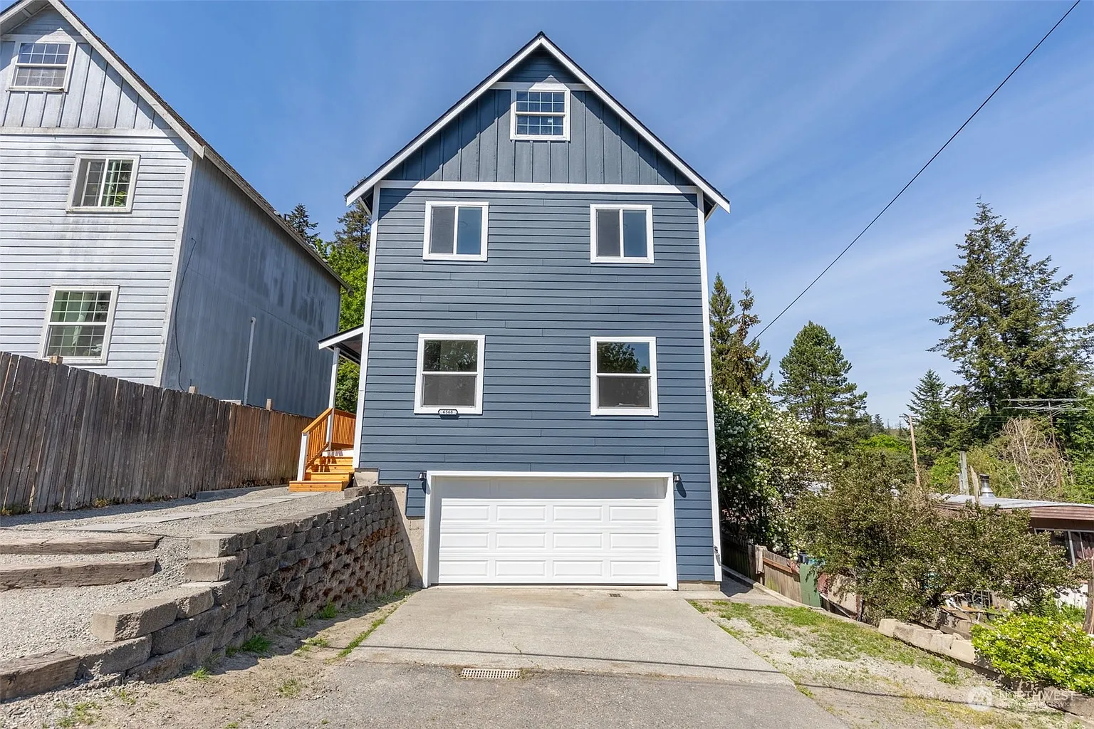 6568 NE Center Street photo 1