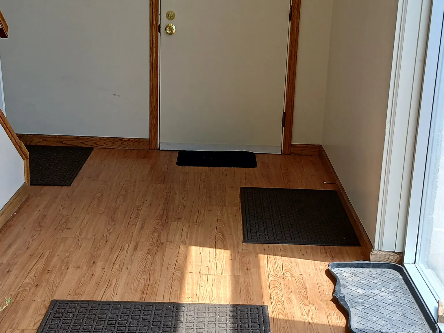 2 bed, 1000 sqft, $1,200 — Photo 3