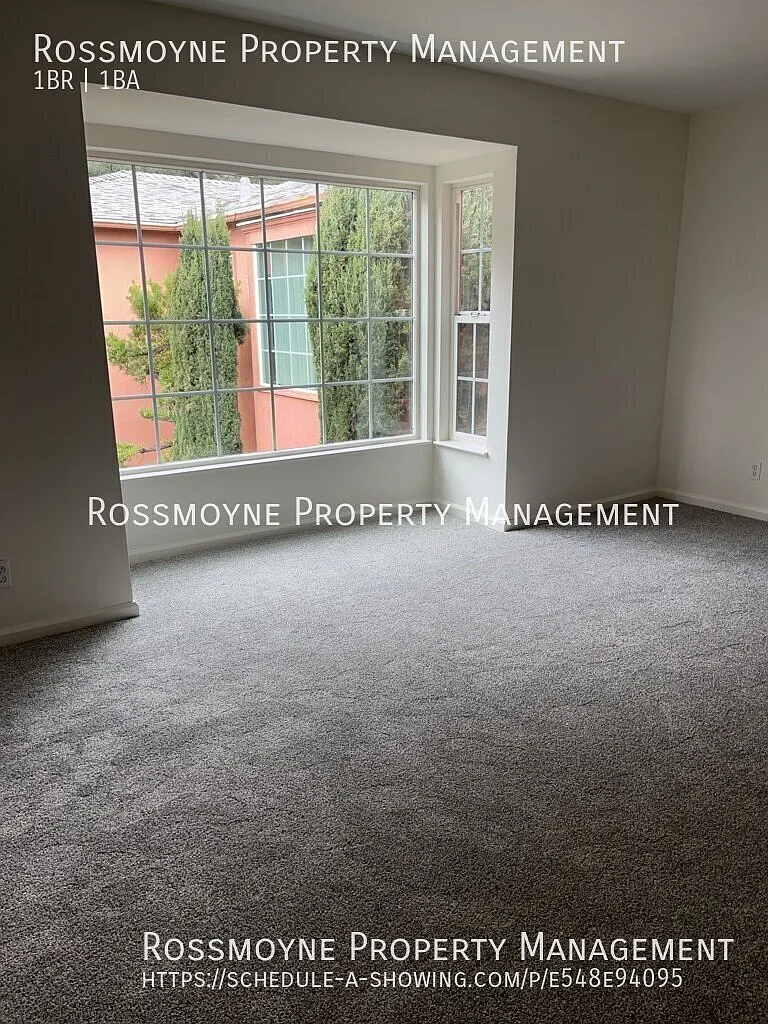 1 Bedroom 1 Bath Upper Unit with Private Garage - Hollywood Hills West — Photo 2