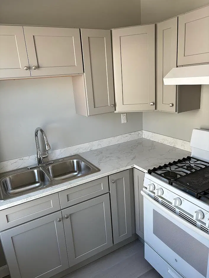 3 bed, 750 sqft, $2,000 — Photo 1