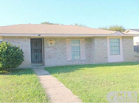 1st image of 833 Cherry Hills Dr