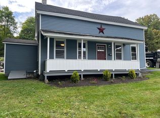 15 John St, Winsted, CT 06098
