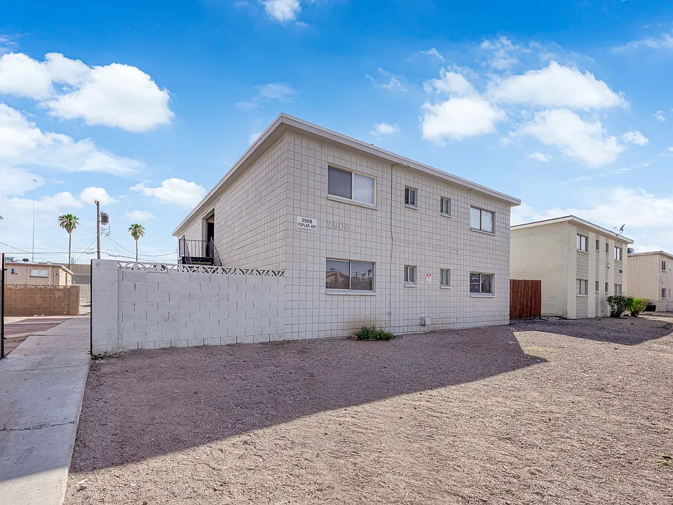2908 Poplar Ave #3