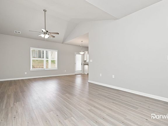 3rd image of 118 Culver St