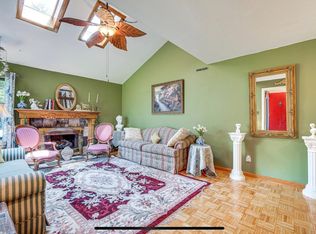 35 Snowberry Rd, Malta, NY 12020