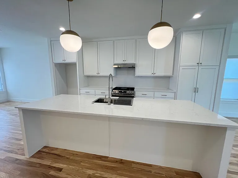 3303 Homer St — Photo 6