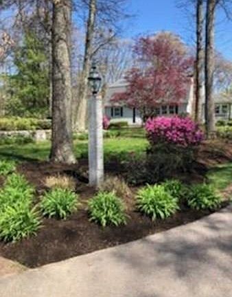 3rd image of 33 Valerie Dr