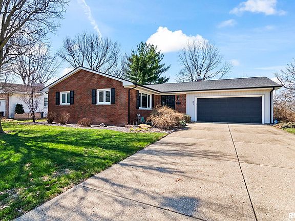 3rd image of 21 Drawbridge Rd