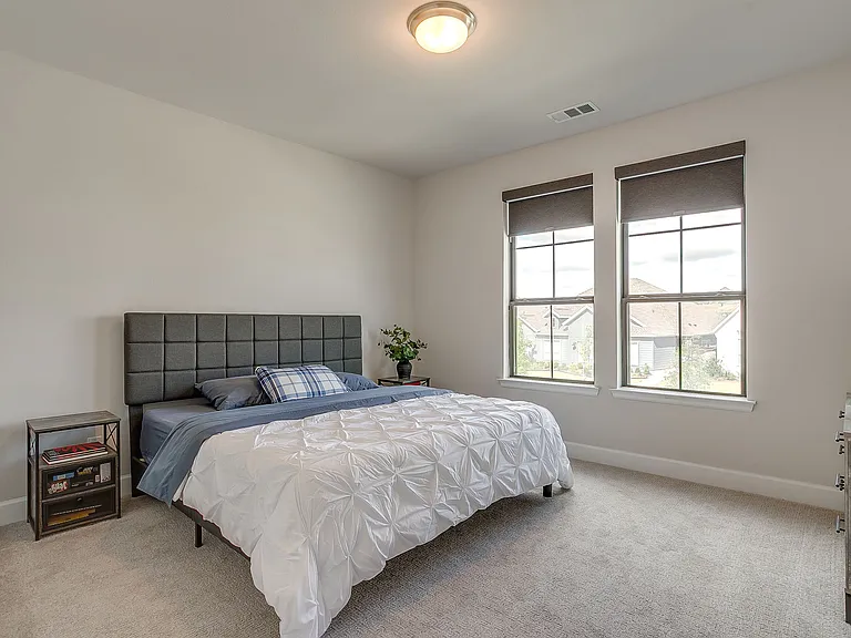 2113 Domingo Dr — Photo 31