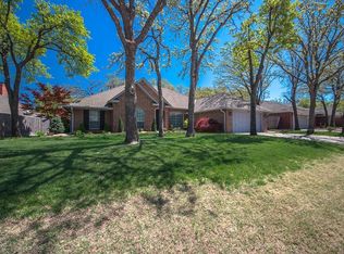 2100 Powderhorn, Edmond, OK 73034