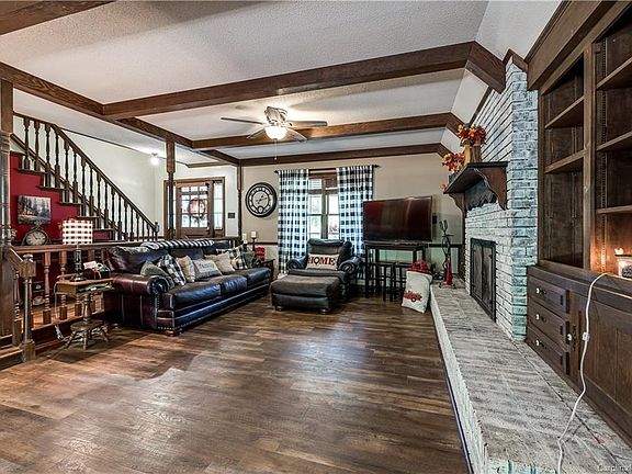 5th image of 1207 N Piedmont Ave