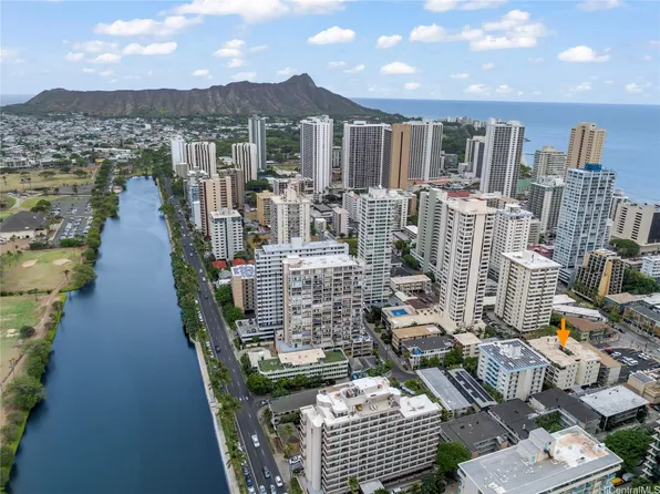 222 Kaiulani Ave #Penthouse 3, Honolulu, HI 96815