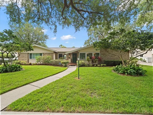 3325 Schefflera Rd, Tampa, FL 33618