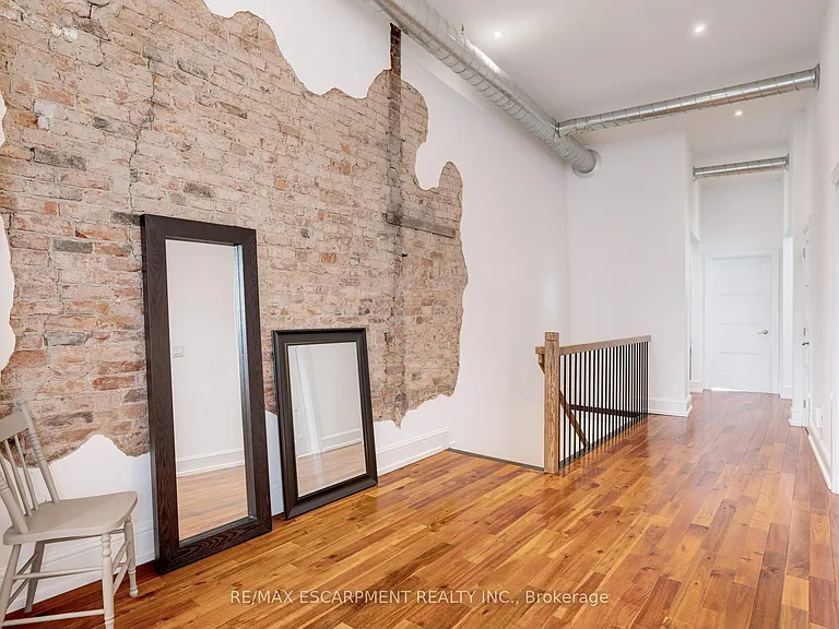 205 King St E #2 — Photo 31