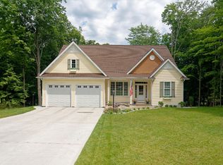 5360 W Riverside Ln, Ludington, MI 49431